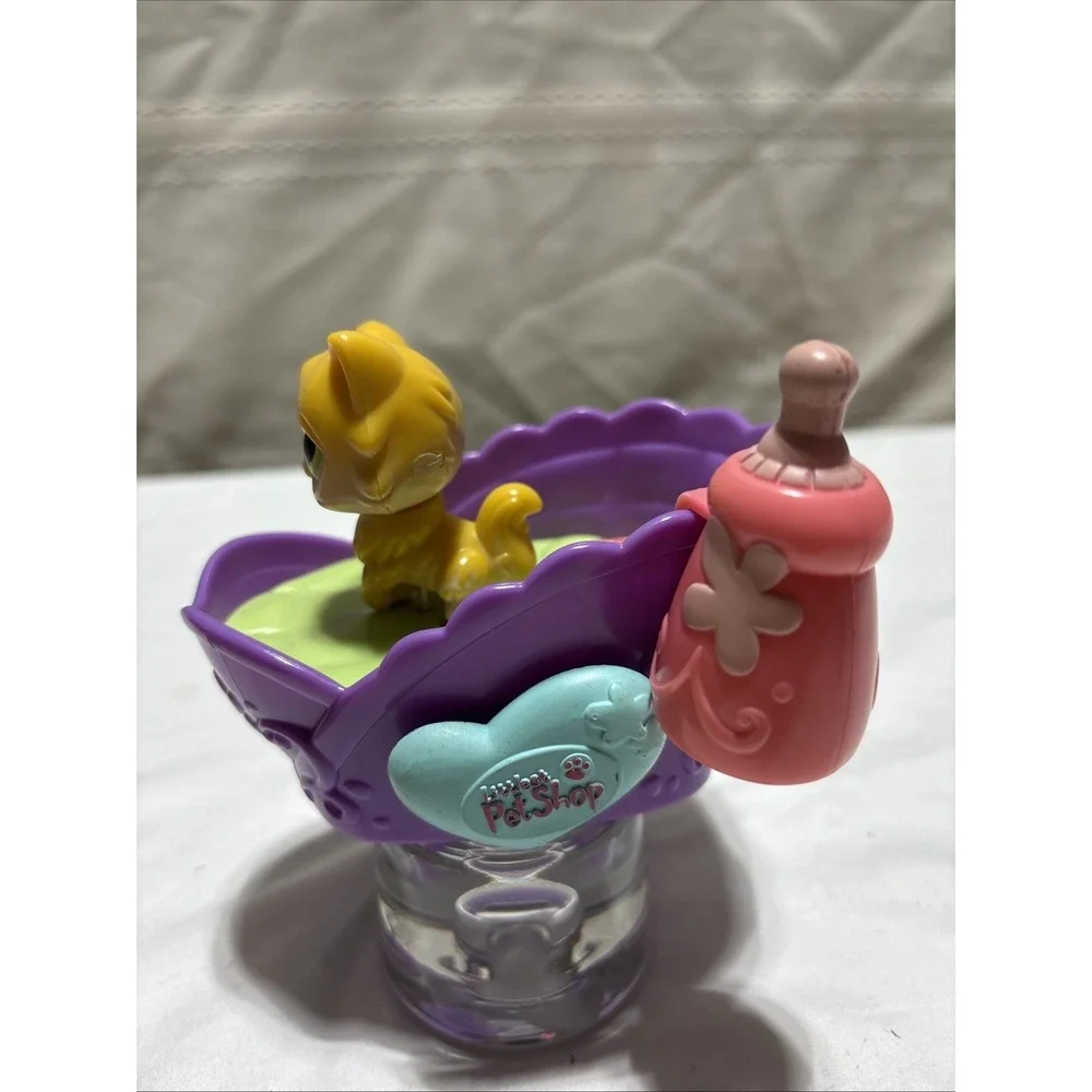 LPS Littlest Pet Shop Rare 2005 First Gen Magnetic Magic Motion Yellow Cat